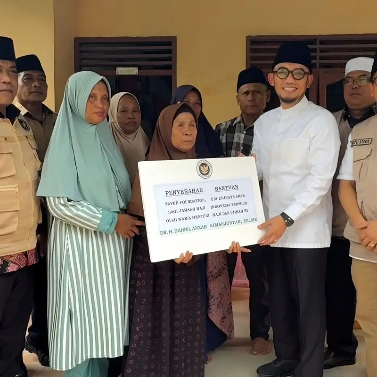 Kisah Haru Jemaah Lansia Serdang Bedagai, Utang Haji Terbayar Berkat Bantuan Wamenhaj