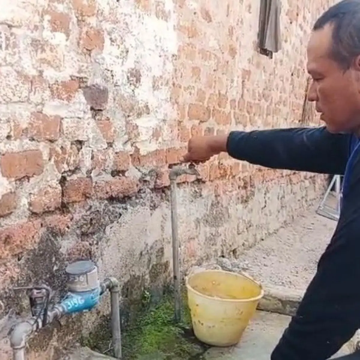 Lima Tahun Teror Mati Air, Ratusan Keluarga di Madiun Terpaksa Berebut Tetesan PDAM