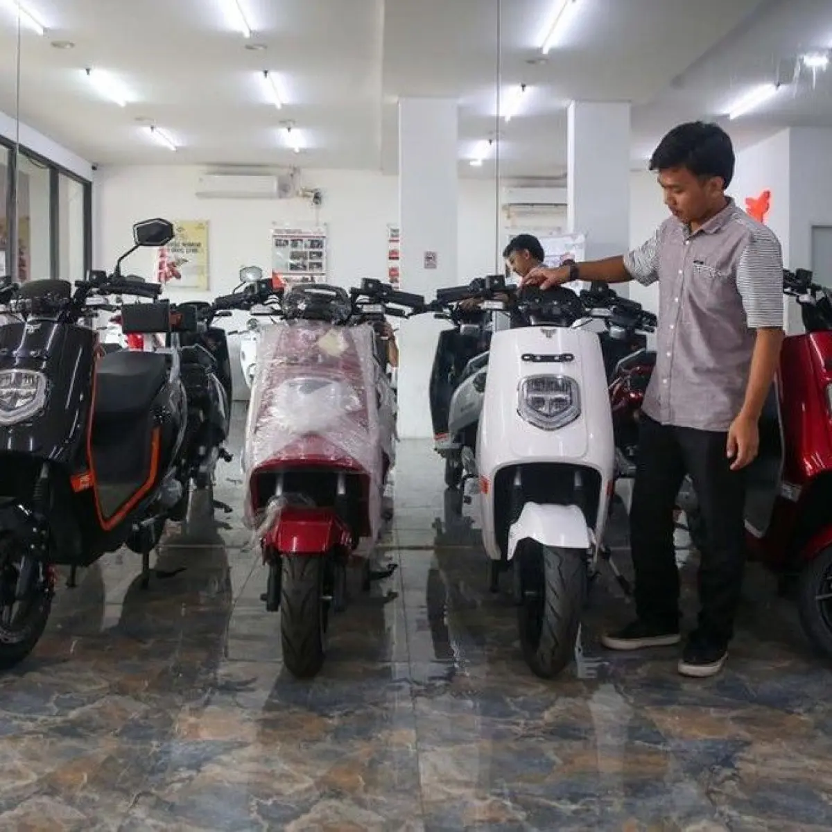 Stimulus Subsidi Motor Listrik Resmi Digeser ke Agustus 2026, Industri Menanti Kepastian Fiskal
