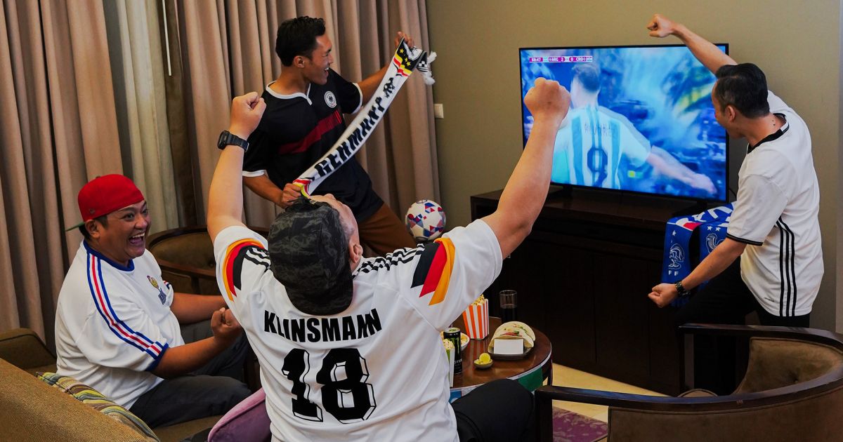 Menonton Pertandingan Piala Dunia di Ascott Kuningan Jakarta