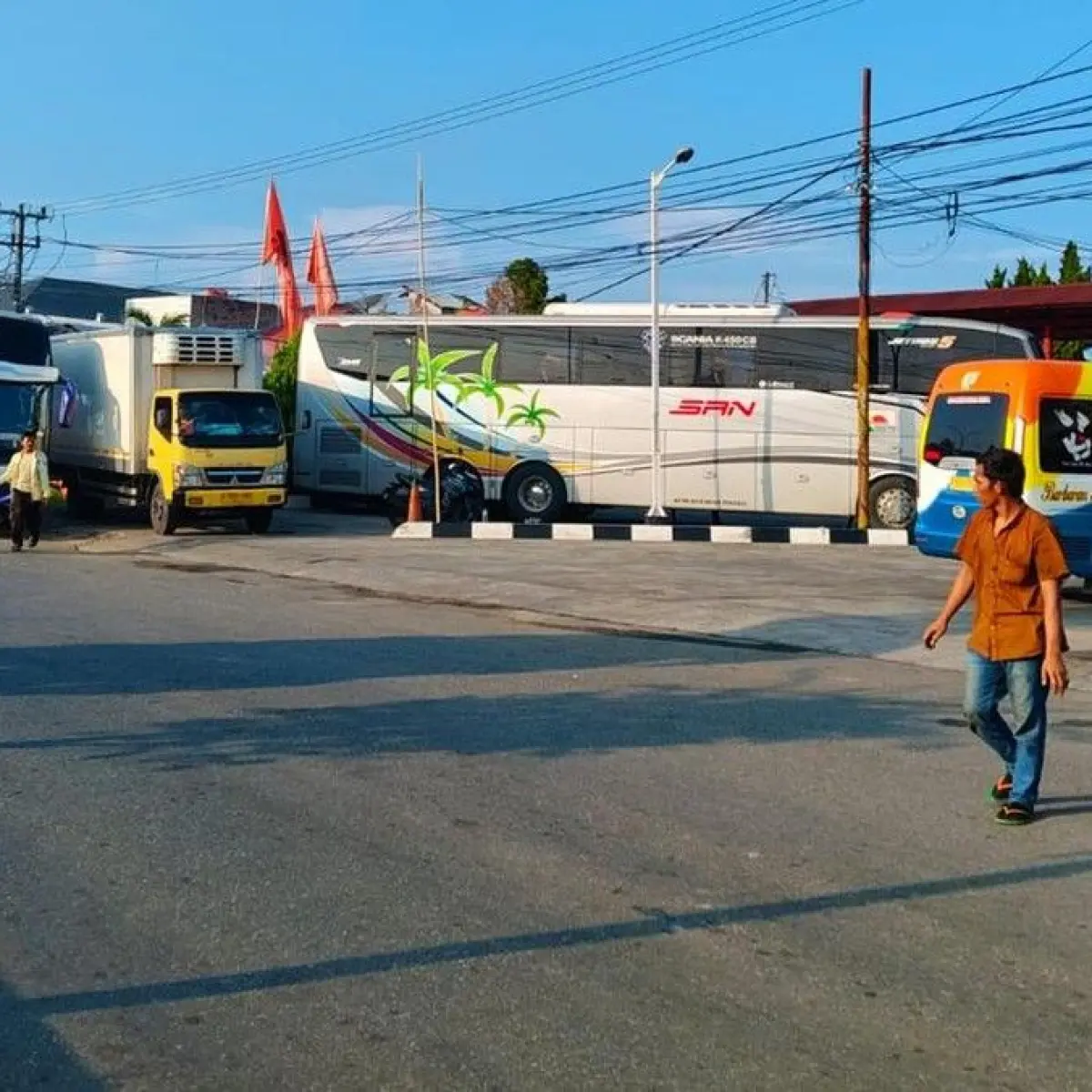 Kendala Subsidi BBM dan QR Code Ganggu Operasional Transportasi Darat di Berbagai Daerah