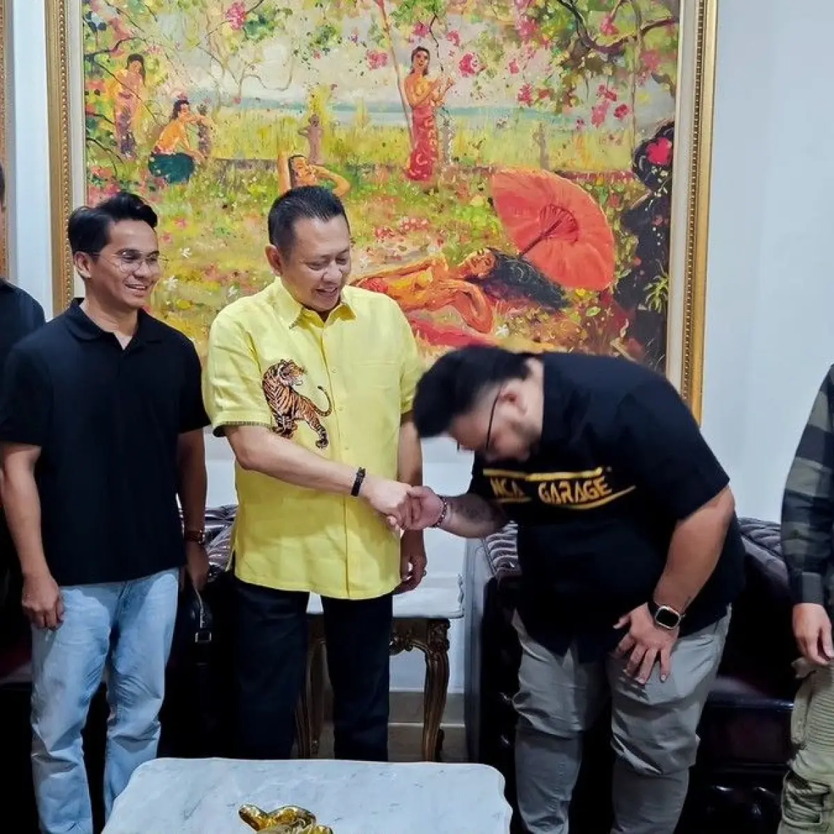Bamsoet Soroti Sinergi Otomotif dan Ekonomi Kreatif dalam Event Drag Konten Kreator di Bandung