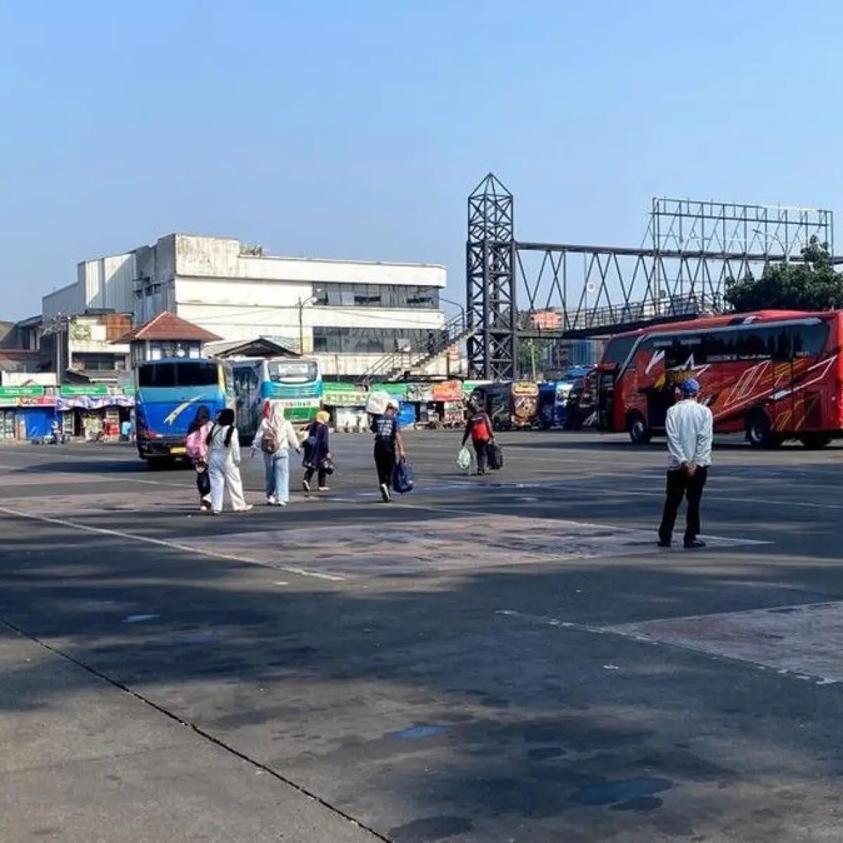 Pemindahan Bertahap Operasional Bus AKAP/AKDP, Terminal Cicaheum Bandung Mulai Lengang