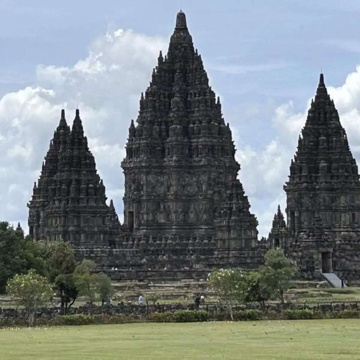 Dentuman Kembang Api Prewedding Gemparkan Warga Sekitar Candi Prambanan, Suara Mencapai Sleman