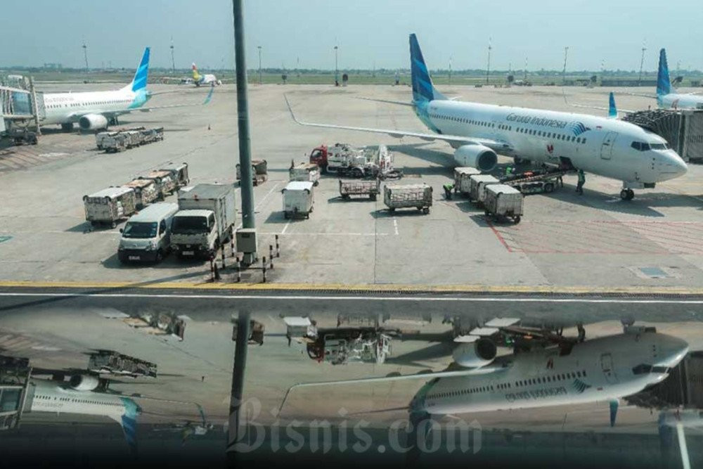 Formula Tarif Batas Atas Tiket Pesawat Domestik Direvisi, Implementasi Menunggu Kepastian Harga Avtur