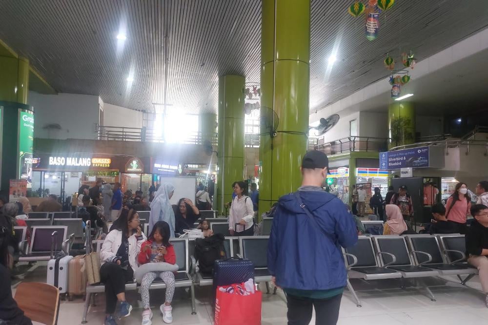 Stasiun Gambir Kembali Jadi Simpul Transportasi Ganda, Layani KRL Setelah 14 Tahun Vakum