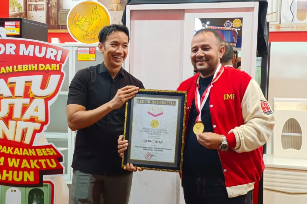Importa Cetak Sejarah Penjualan Furnitur Nasional, Raih Rekor Penjualan Satu Juta Lemari Besi dari MURI