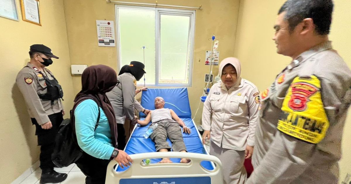 Lansia 63 Tahun Ditemukan Selamat Setelah Dua Hari Hilang di Hutan Megamendung
