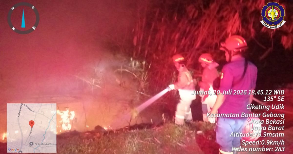 Kebakaran Lahan Bambu di Cileungsi Nyaris Hanguskan Gereja GBKP