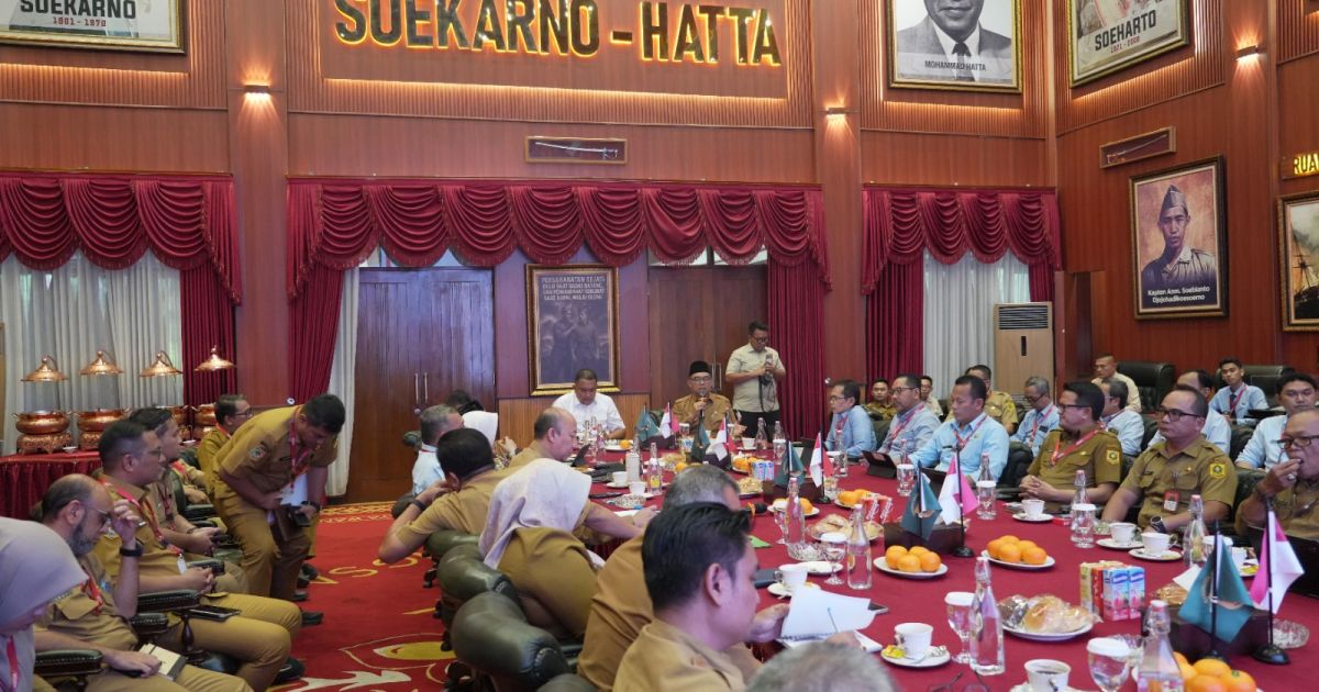 Bupati Bogor Dorong Percepatan Layanan Perizinan. Foto : Diskominfo