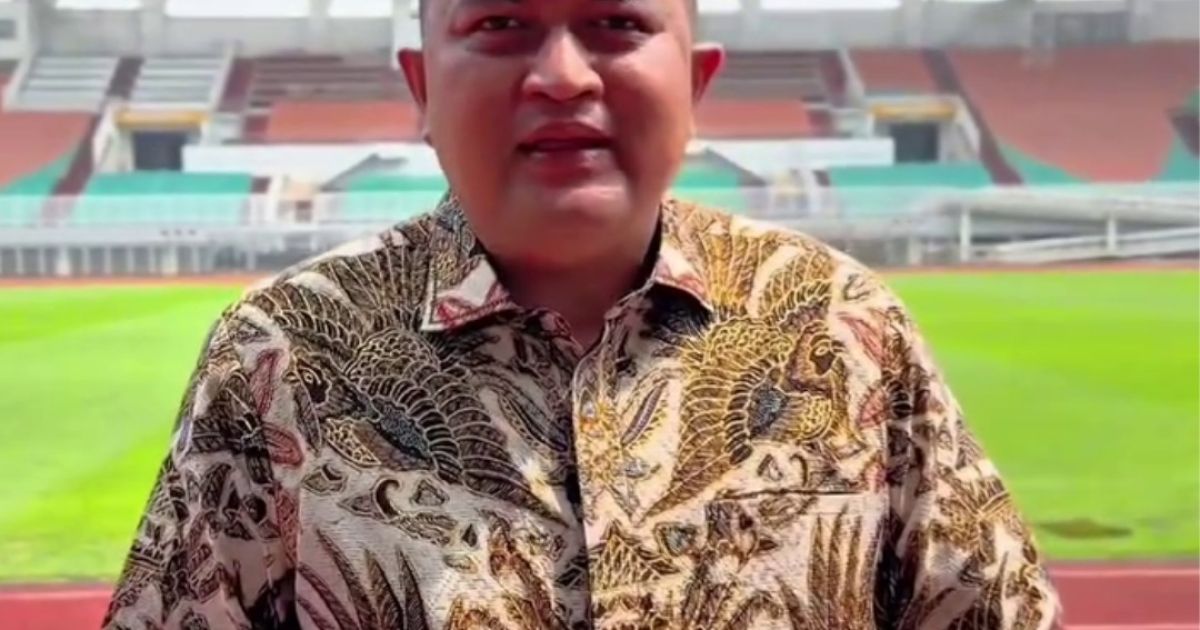 Bupati Bogor saat mengecek Stadion Pakansari. Foto : Diskominfo