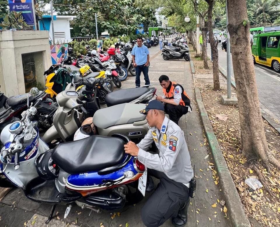 Dishub Kota Bogor Lakukan Penertiban Kendaraan yang Parkir Sembarangan