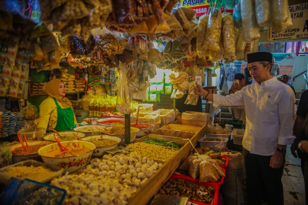 Pasar Gembrong Sukasari Diproyeksikan jadi Pusat Perniagaan, Dedie A. Rachim Resmikan Festival Ramadan PGS 2026 dan Koperasi KJKBS