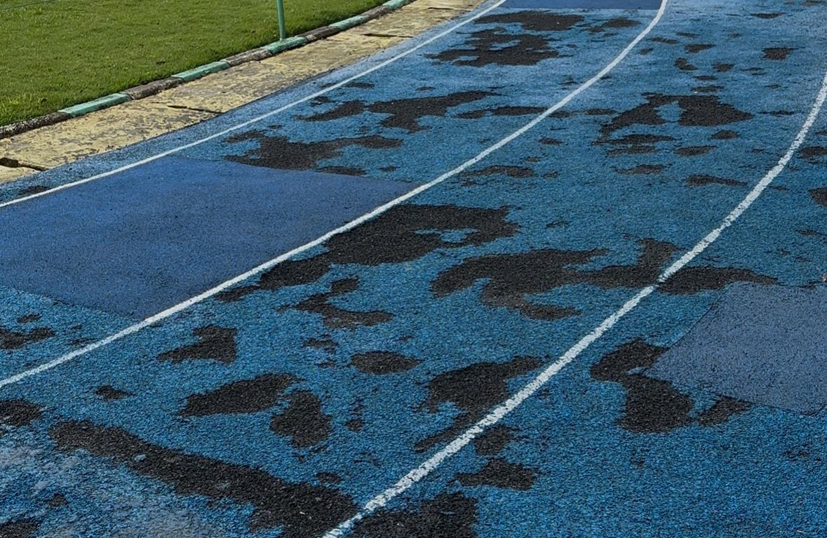 Lintasan Lari Lapangan Sempur Dikeluhkan Warga, Disperumkim Janji Perbaikan Usai Musim Hujan