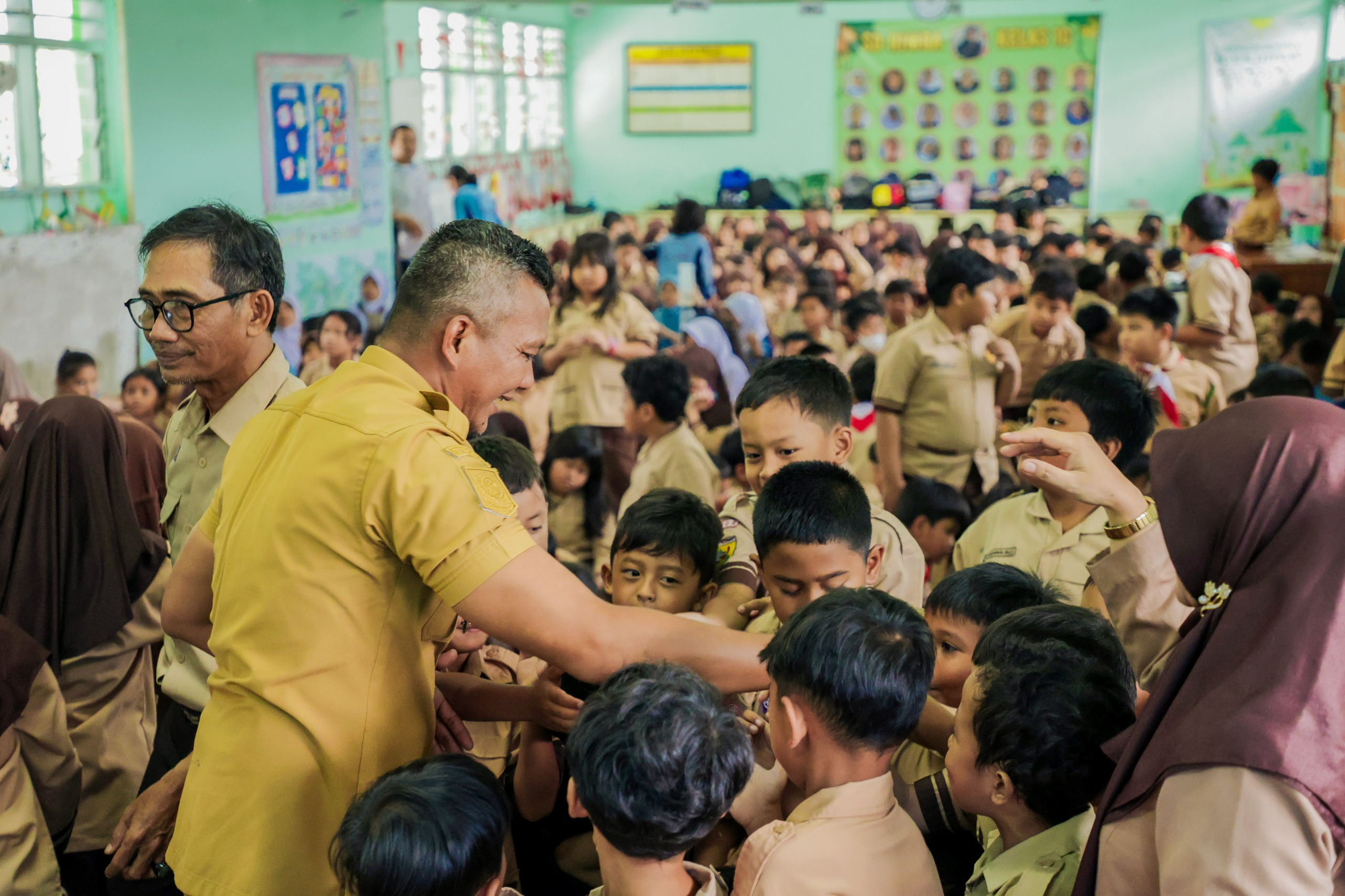 Cegah Perundungan Sejak Dini, Jenal Mutaqin Gelar Sosialisasi Anti-Bullying di Sekolah Dasar