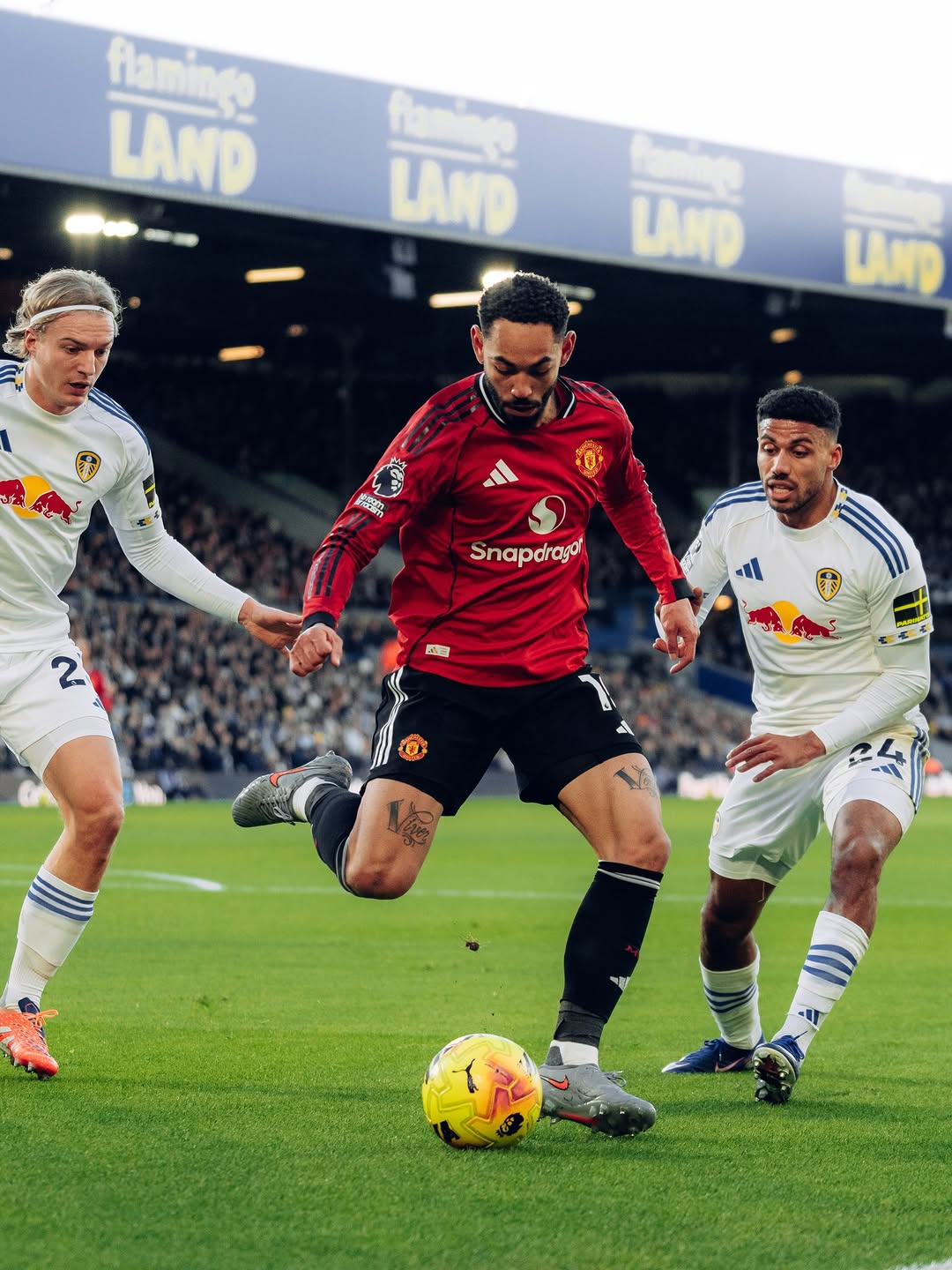 MU Kembali Tertahan, Gol Cepat Cunha Selamatkan Poin di Kandang Leeds