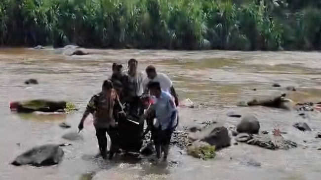 Pria Tanpa Identitas Ditemukan Tewas Mengambang Tanpa Busana di Sungai Cisadane