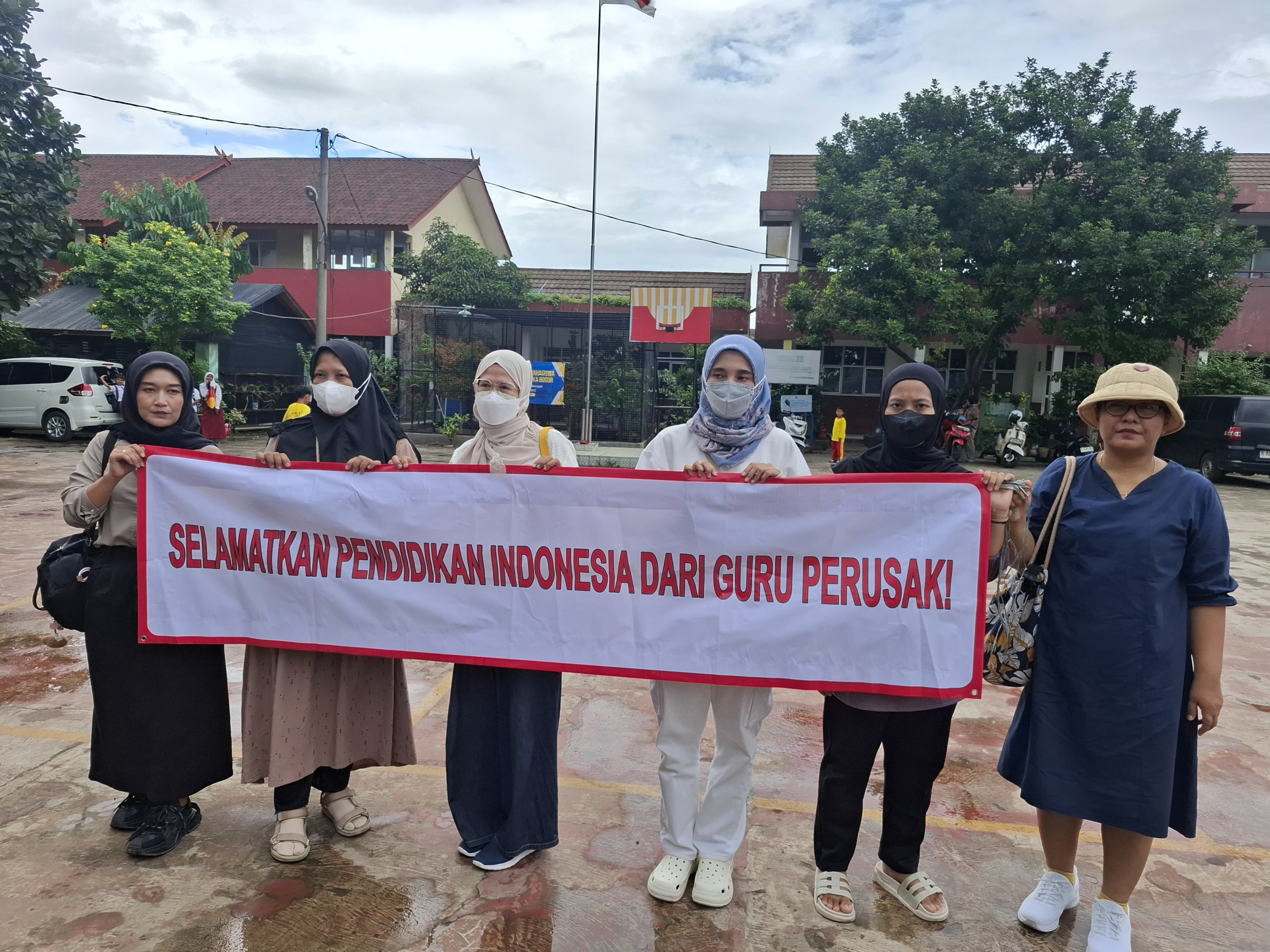 Diduga Ada Diskrimasi Nilai, Wali Murid Geruduk SDN Pajeleran 01 