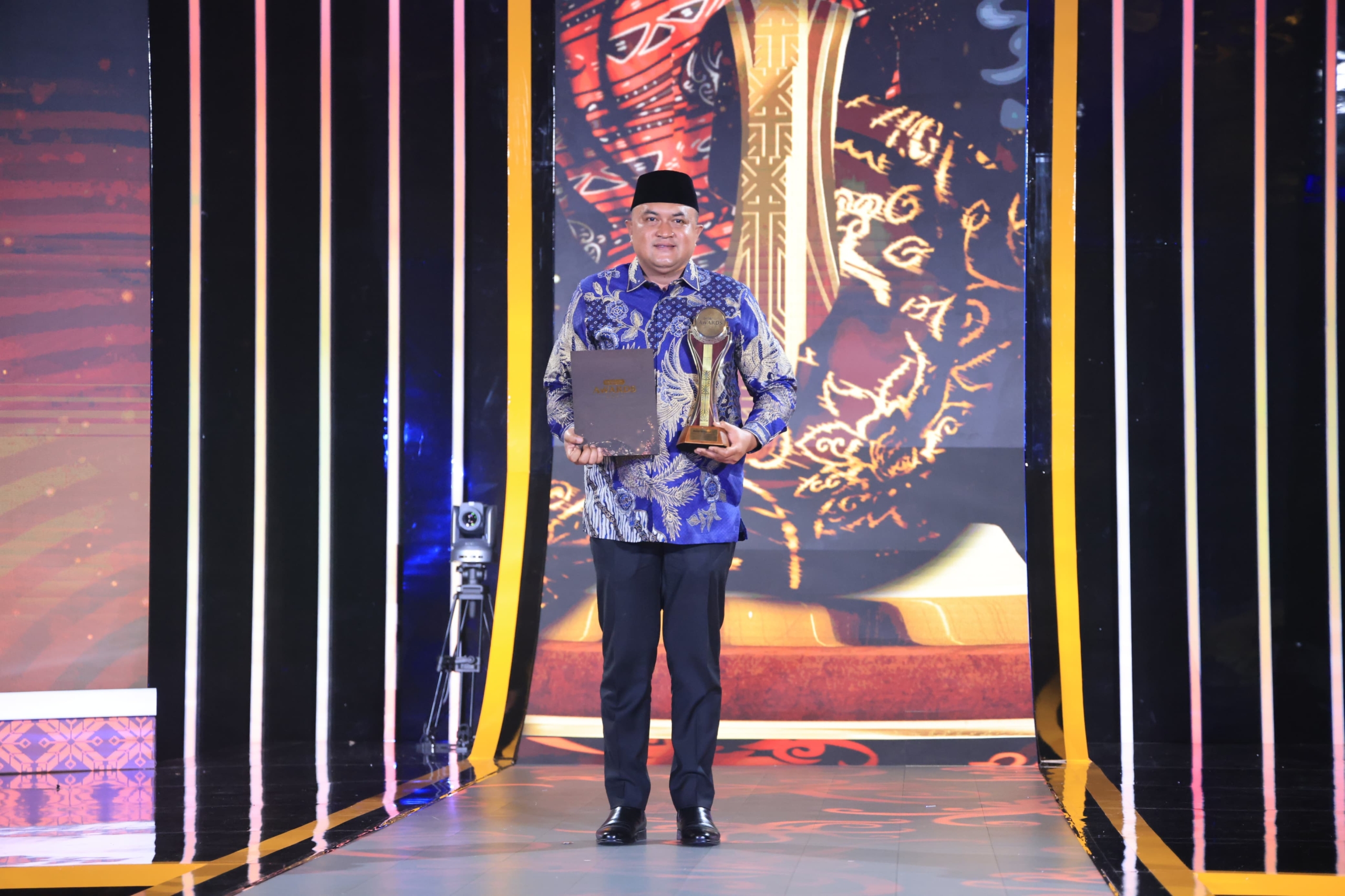 Bupati Bogor Raih Nominasi Tokoh Pendorong Ekonomi Berbasis Budaya dan Pariwisata Daerah