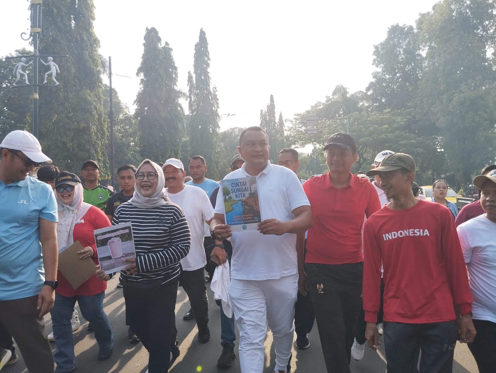 Bupati Bogor Rudy Susmato dan Mantan Bupati Ade Yasin Olahraga Bareng di CFD Tegar Beriman