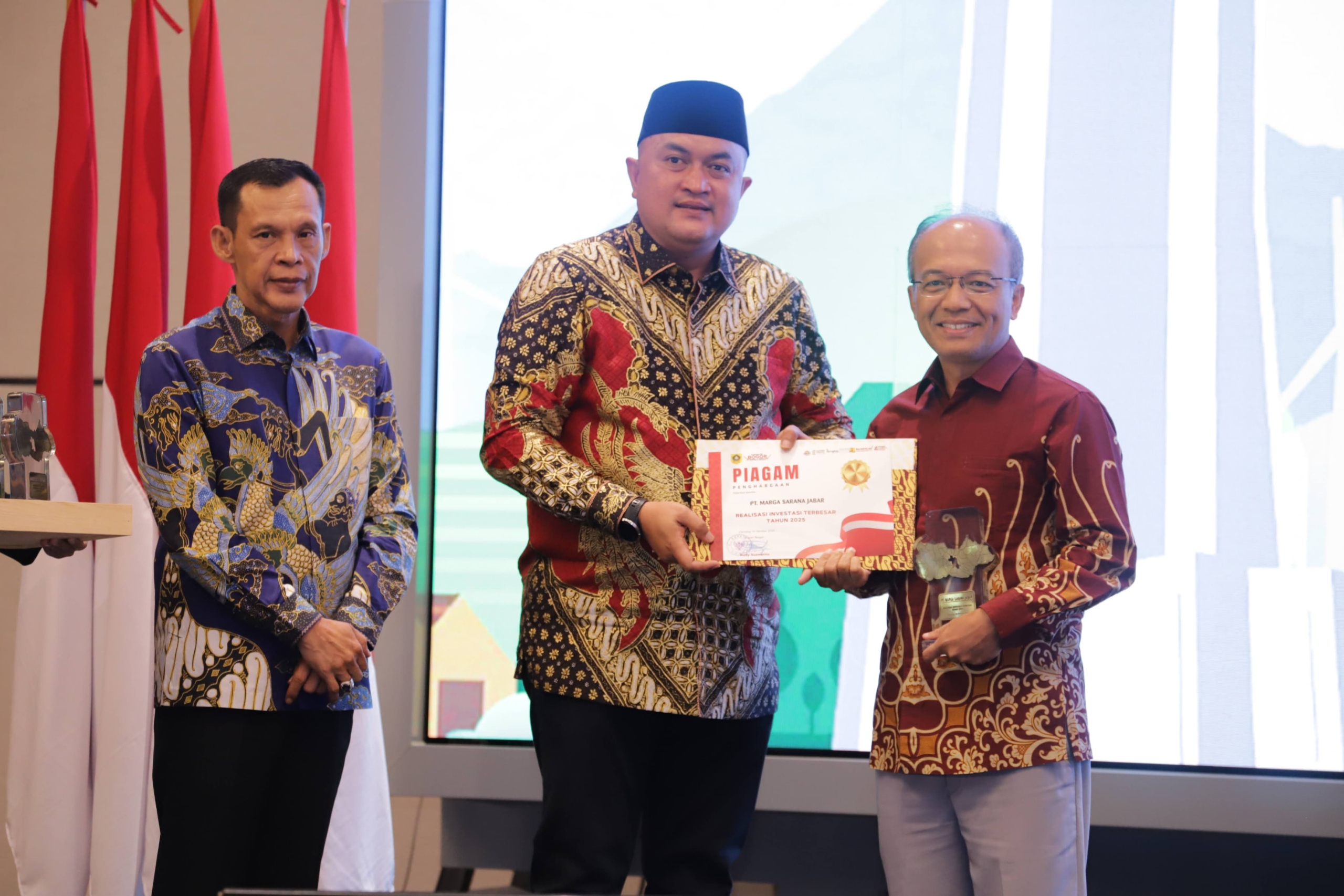 Bupati Bogor Anugerahkan Investor Terbaik 2025, Dorong Investasi Berkelanjutan dan Tata Ruang Terpadu