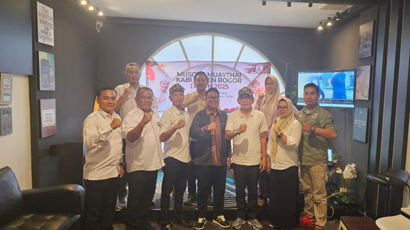 Haris Setiawan Kembali Pimpin Muaythai Kabupaten Bogor, Targetkan 5 Emas di Porprov 2026