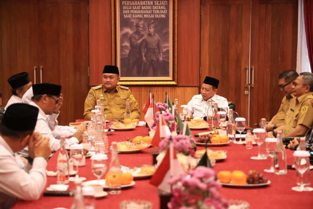 Bupati Bogor Dorong Pemerataan SDM Lewat Program Satu Desa Satu Sarjana