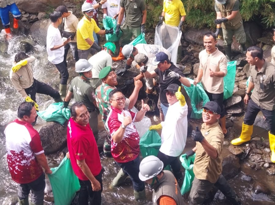 Peduli Lingkungan, Pasar Tohaga Bersihkan Hulu Ciliwung dan Kelola Limbah Mandiri
