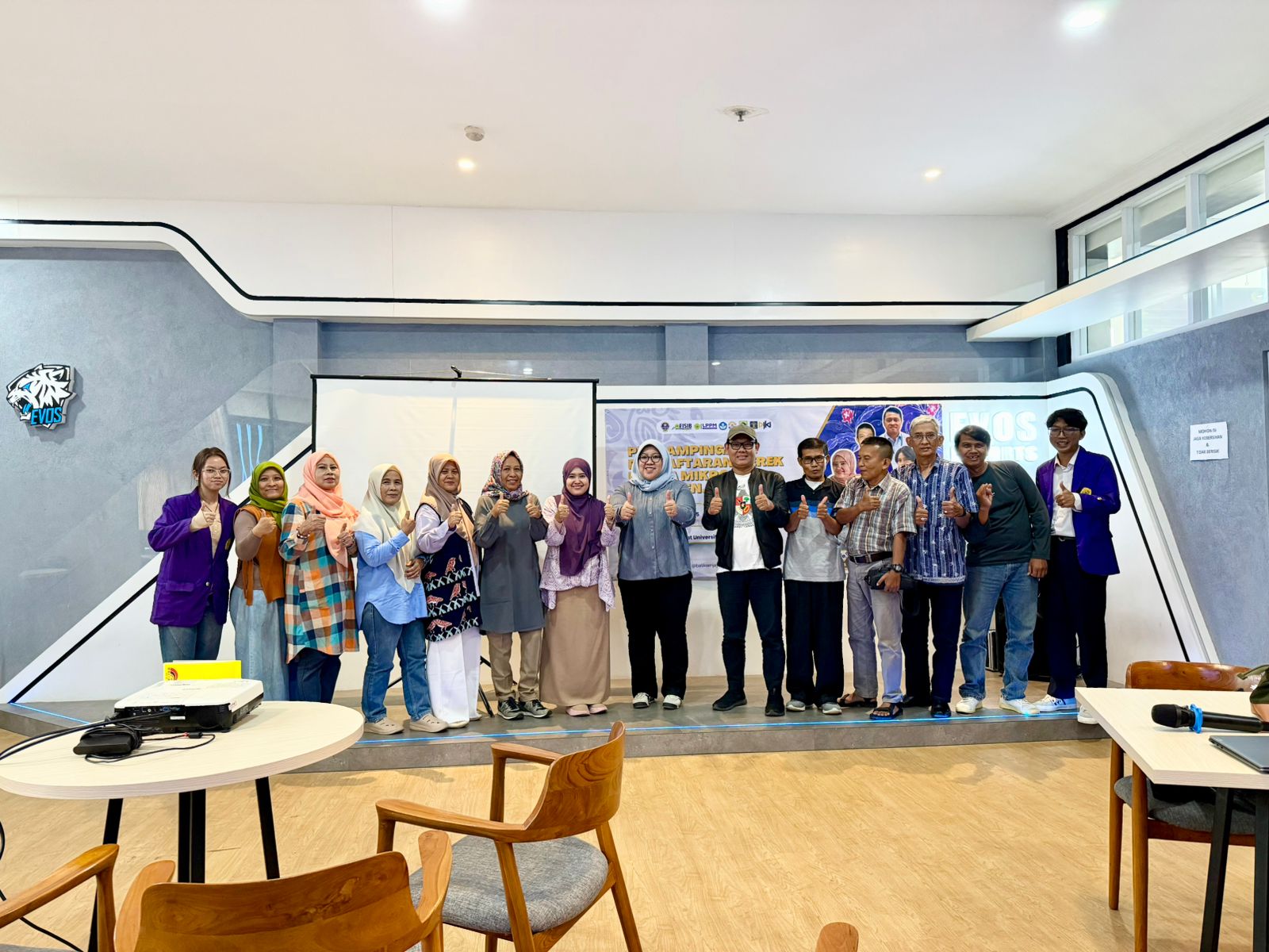 Perkuat UMKM Lokal, Universitas Pakuan Bantu Batik Senjaya Daftar Merek dan Go Digital