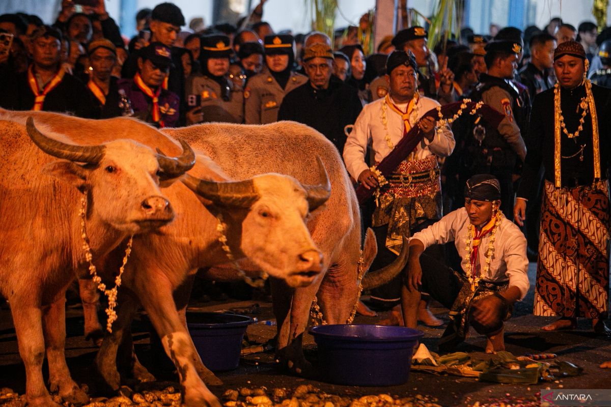 Mengenal Malam Satu Suro: Sejarah dan Perayaannya