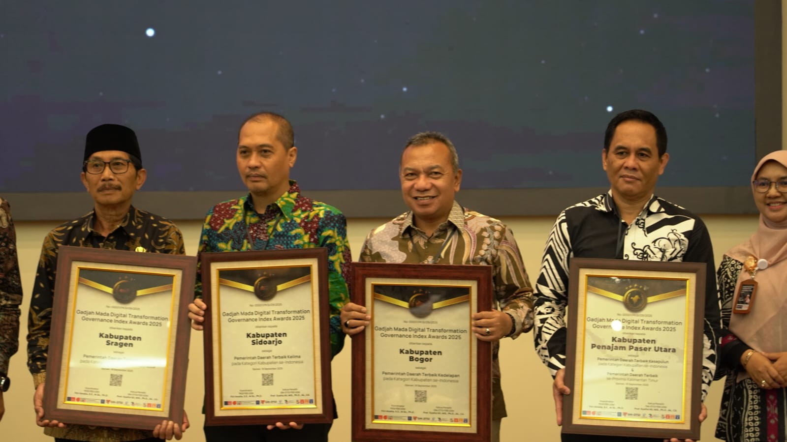 Kabupaten Bogor Raih Penghargaan Transformasi Digital, Masuk 10 Besar Nasional Versi UGM