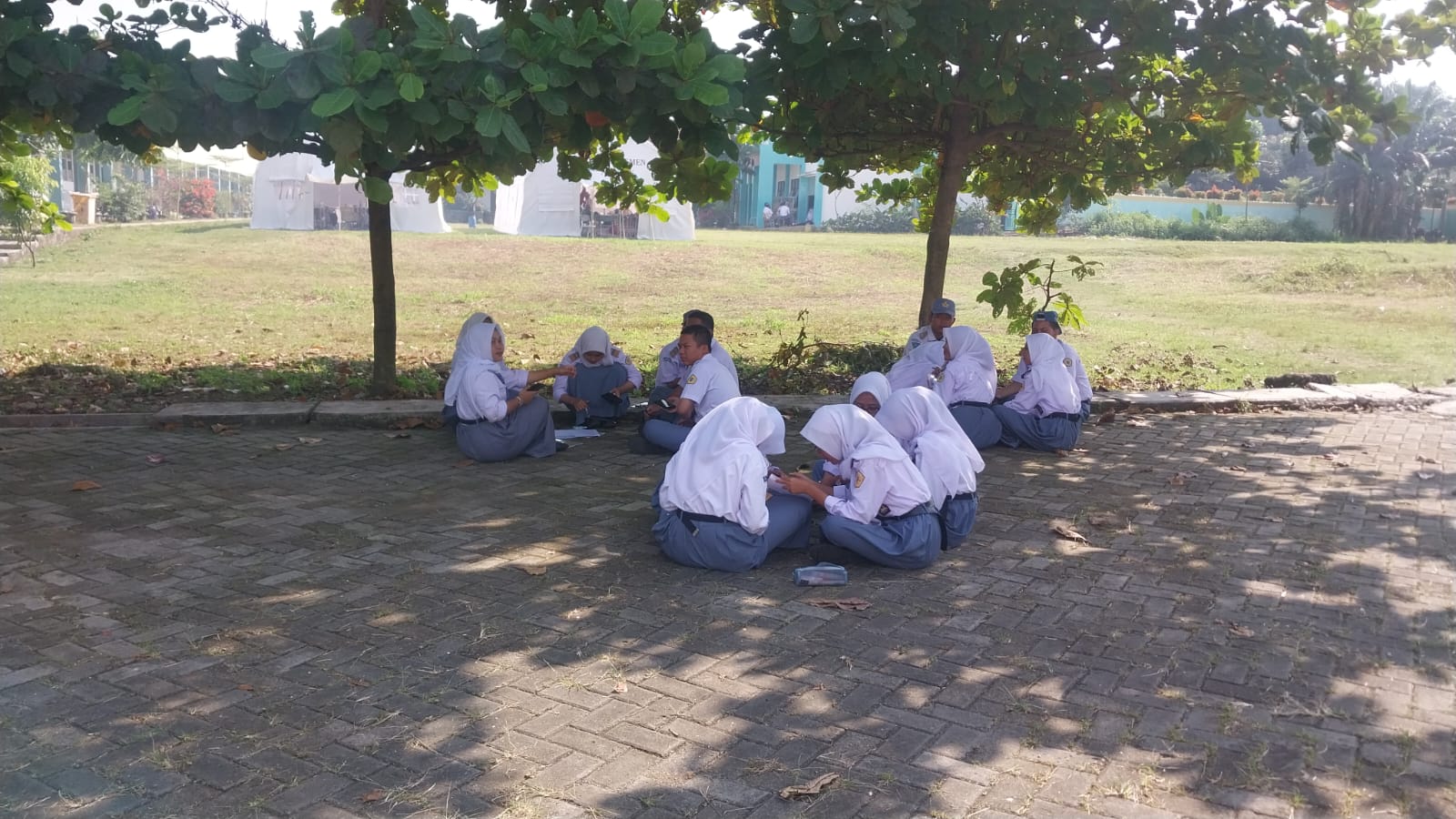 Kepala SMKN 1 Cileungsi: Siswa Sudah Terbiasa Melakukan KBM di Luar Kelas