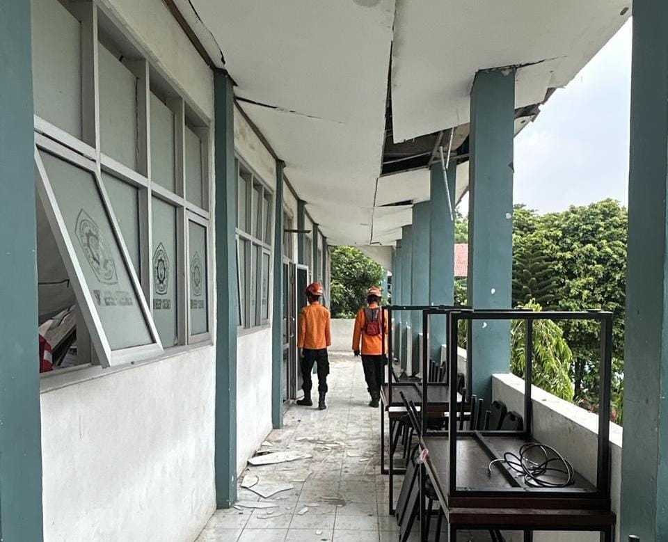 Atap Runtuh SMKN 1 Cileungsi, Bupati Bogor Ditelepon Gubernur Jawa Barat 