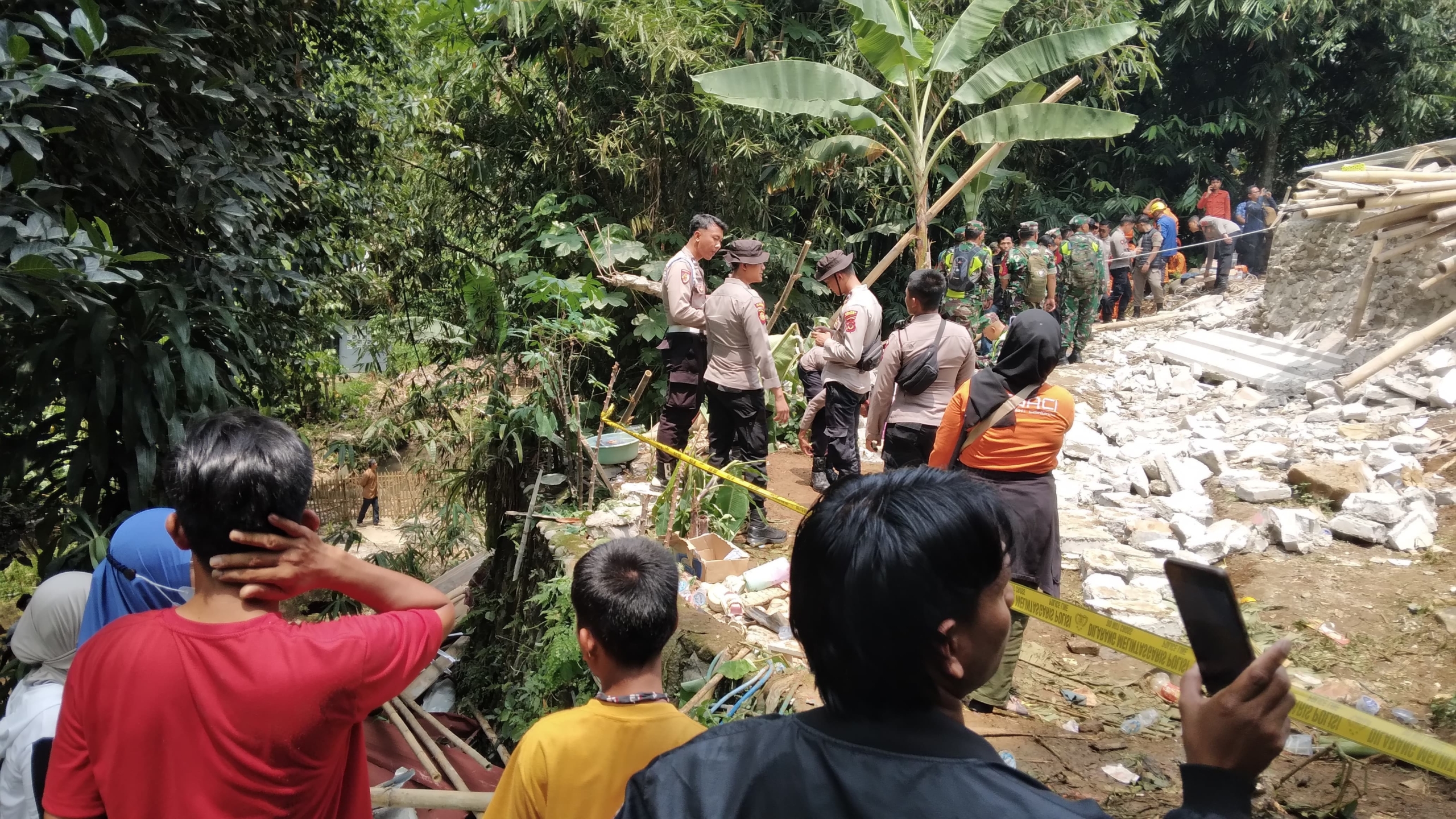 Tragedi Majelis Taklim Ambruk di Ciomas, Korban Ceritakan Momen Mencekam