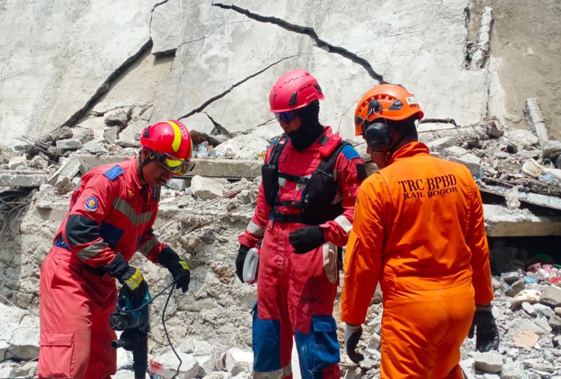 Bangunan Musholah di Ciomas Bogor Ambruk, 3 Orang Tewas 
