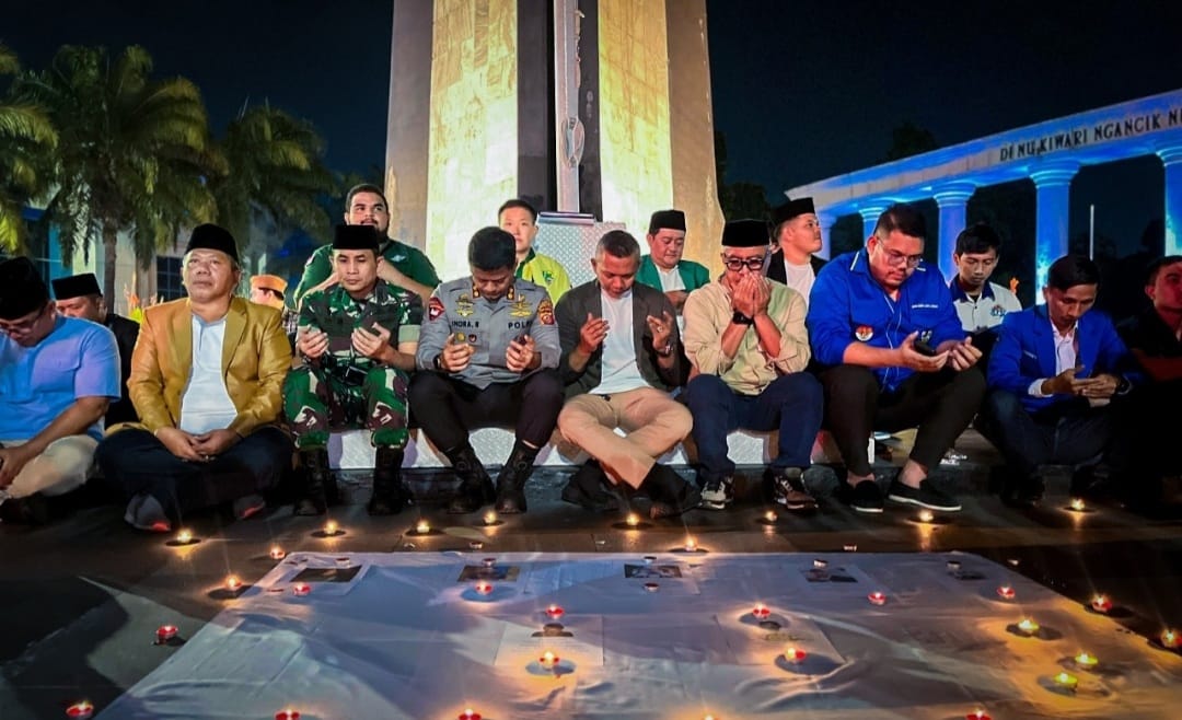 Cahaya Lilin dan Tabur Bunga untuk Kedamaian dari Kota Bogor