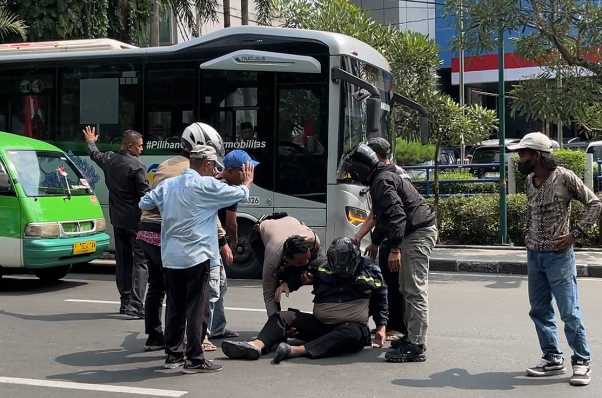 Anggota Dit Binmas Polda Metro Jaya Jadi Korban Kecelakaan di Jalan Juanda Bogor