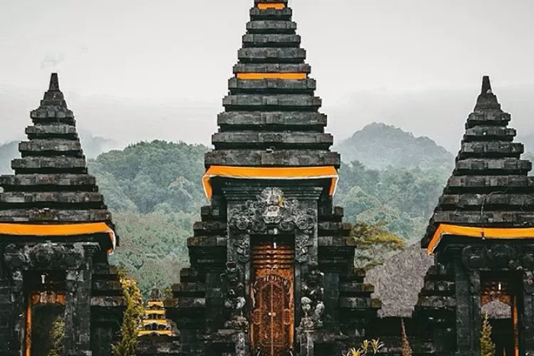 Sejarah dan Keindahan Pura Parahyangan Agung Jagatkartta di Bogor
