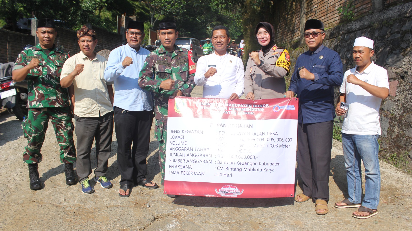 Pemdes Gadog Bangun Jalan Desa Sepanjang 2,1 KM Gunakan Bankeu 2025