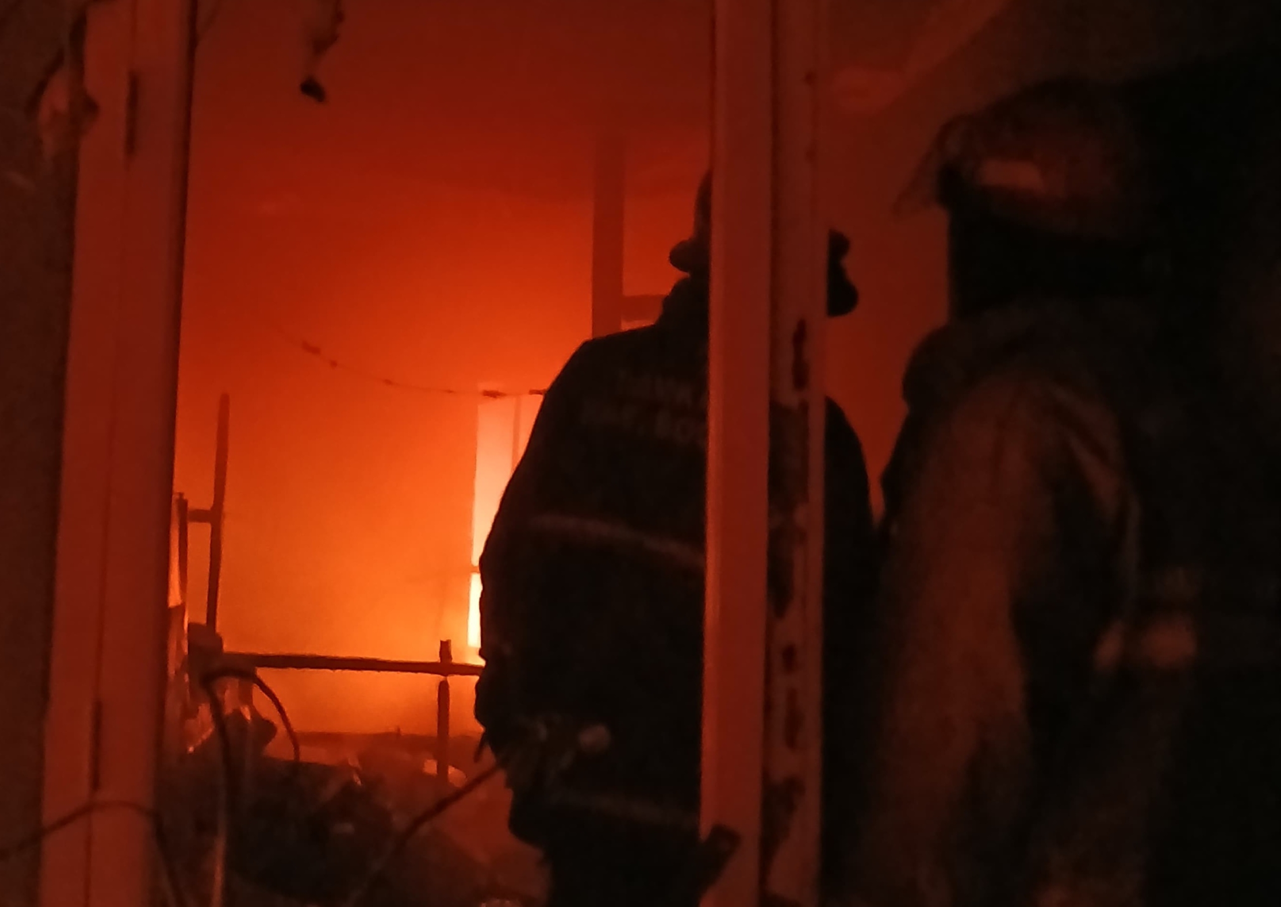 6 Rumah Warga di Ciawi Bogor Ludes Terbakar, Ini Penyebabnya ! 