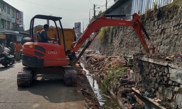 Pemkab Bogor Tertibkan Kawasan Pasar Cisarua, Bupati: Kita Kembalikan Fungsi Ruang Publik