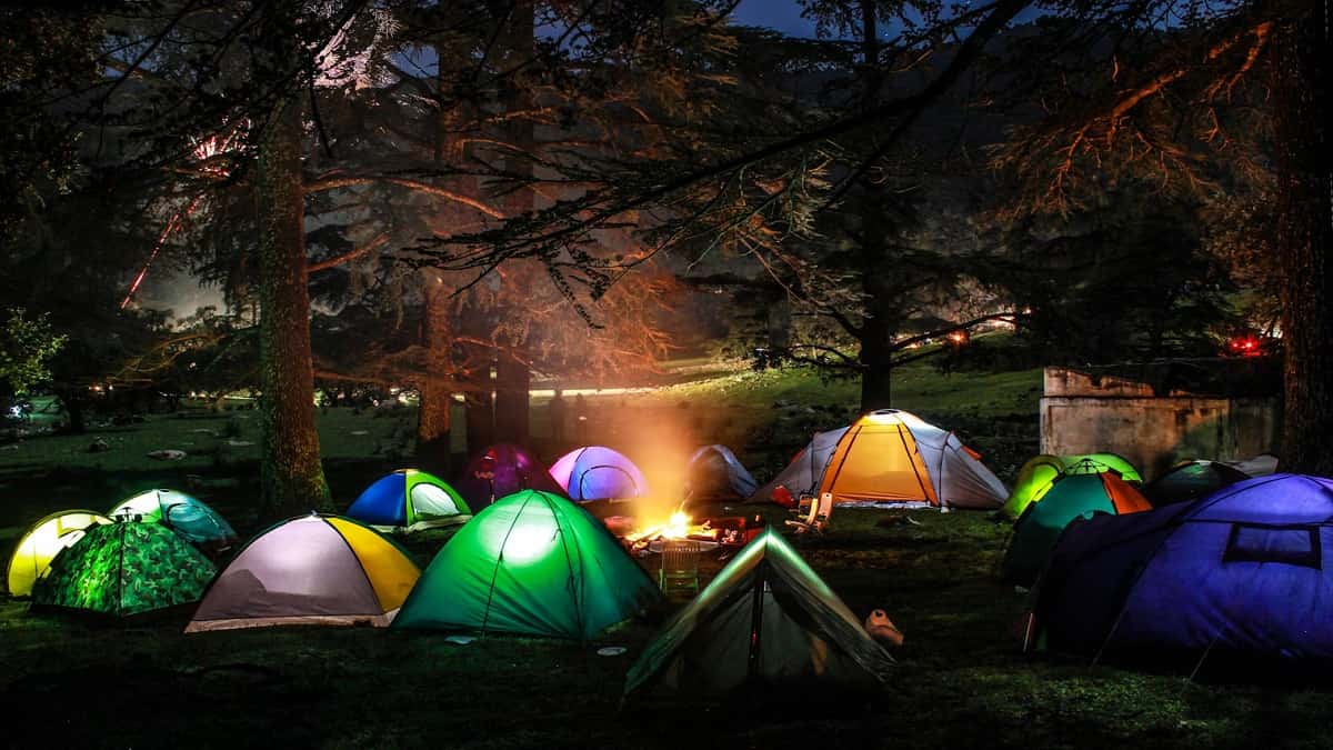 Model Staycation Berbeda, 10 Lokasi Camping di Puncak Bogor