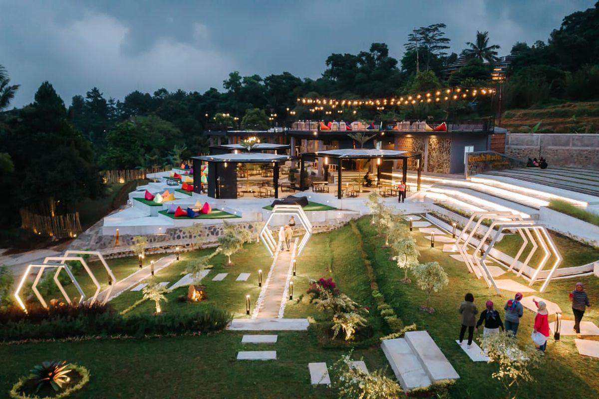 Menuju Puncak Bogor, Nikmati Sensasi Rasa di Umah Madu Resto Café