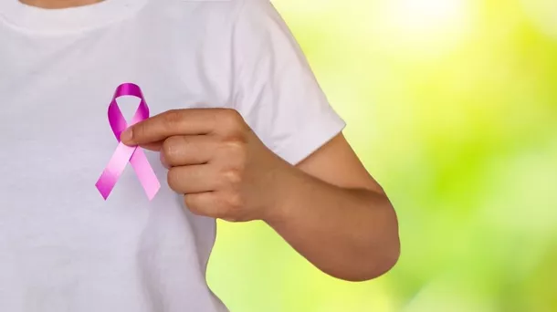 6 Cara Mengobati Kanker Payudara Menggunakan Bahan Alami yang Mudah Ditemukan