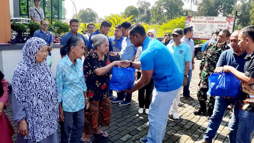 20 Tahun Mengabdi, Alumni AUU 2005 Gelar Baksos di Rancabungur 