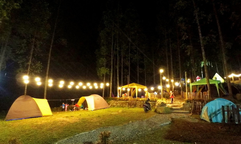 5 Tempat Camping di Bogor Asyik Bareng Teman dan Keluarga