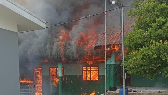 Ponpes Al-Inayah Gunungsindur Bogor Alami Kebakaran, Kerugian Capai Rp 500 Juta