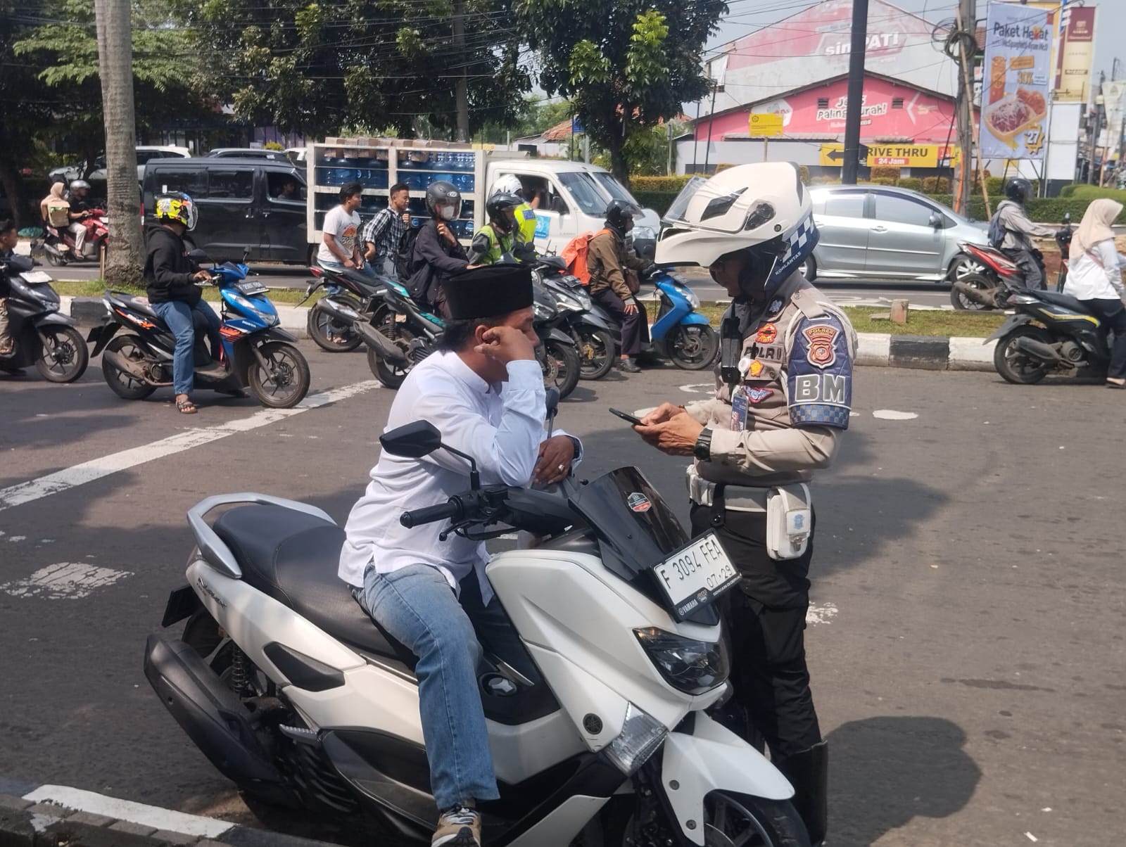 Operasi Patuh Lodaya di Bogor, Polisi Targetkan Pengendara yang Tak Pakai Helm 