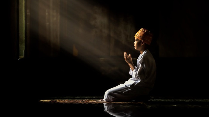 Keutamaan Sholat Malam, Penuntun Jalan Menuju Surga