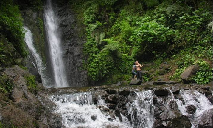 3 Rekomendasi Curug di Bogor dengan Trek Mudah